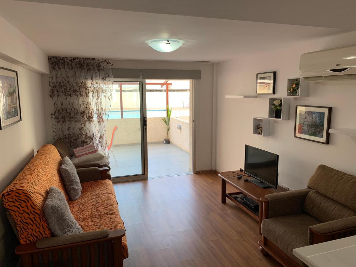 Napa Blue Apartment, Xxl Pool,In Hearth Of Ajia Napa Zewnętrze zdjęcie